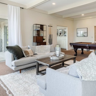 article-pro-case-study-modern-style-for-historic-BNB-rental-gallery-2-asset-media