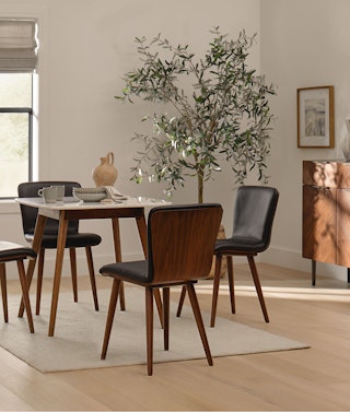 Sede chairs and Vena Cafe table