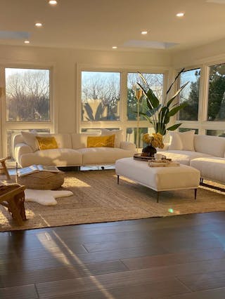 pdp-curated-ugc-abisko-quartz-white-sofa-ugc-1-asset