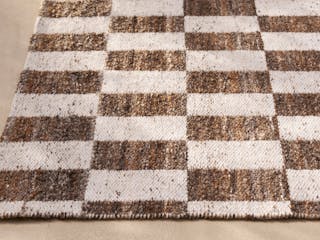 w25-26-mosaic-outdoor-lp-hero-tile-5-asset-media