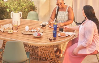 Calliope Dining Table, Svelti Chairs