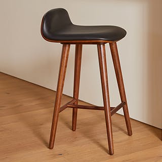 dining-chairs-and-stools-visual-nav-pills-stools-asset