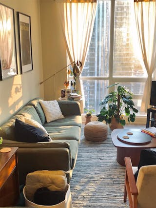 pdp-curated-ugc-timber-olio-green-sofa-ugc-#1-asset