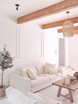 pdp-UGC-sitka-quart-white-sofa-UGC-4-asset-desktop