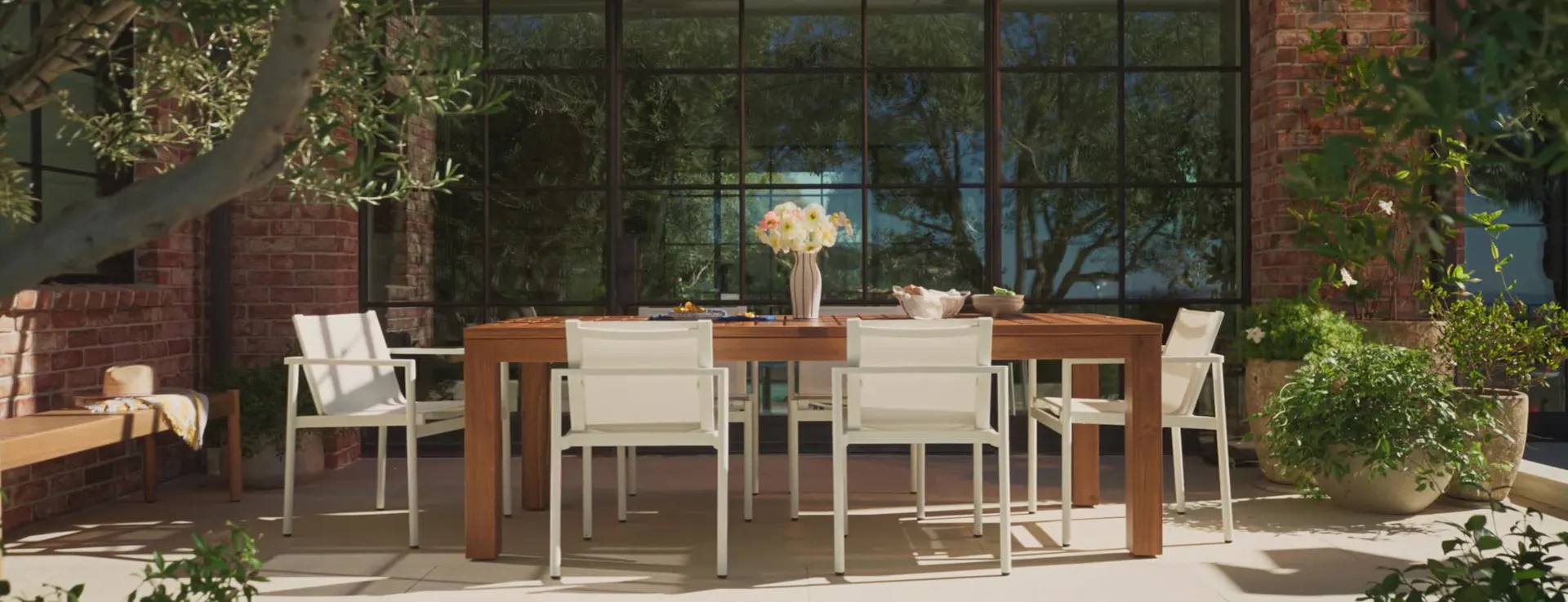 Outdoor dining set