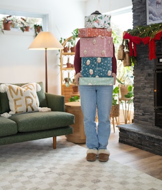 2025-gift-guide-UGC-tiles-tile-2-asset-media