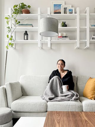 pdp-curated-ugc-ceni-fresh-white-sofa-ugc-#2-asset