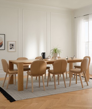 dining-HE-campaign-extendable-table-asset-mobile