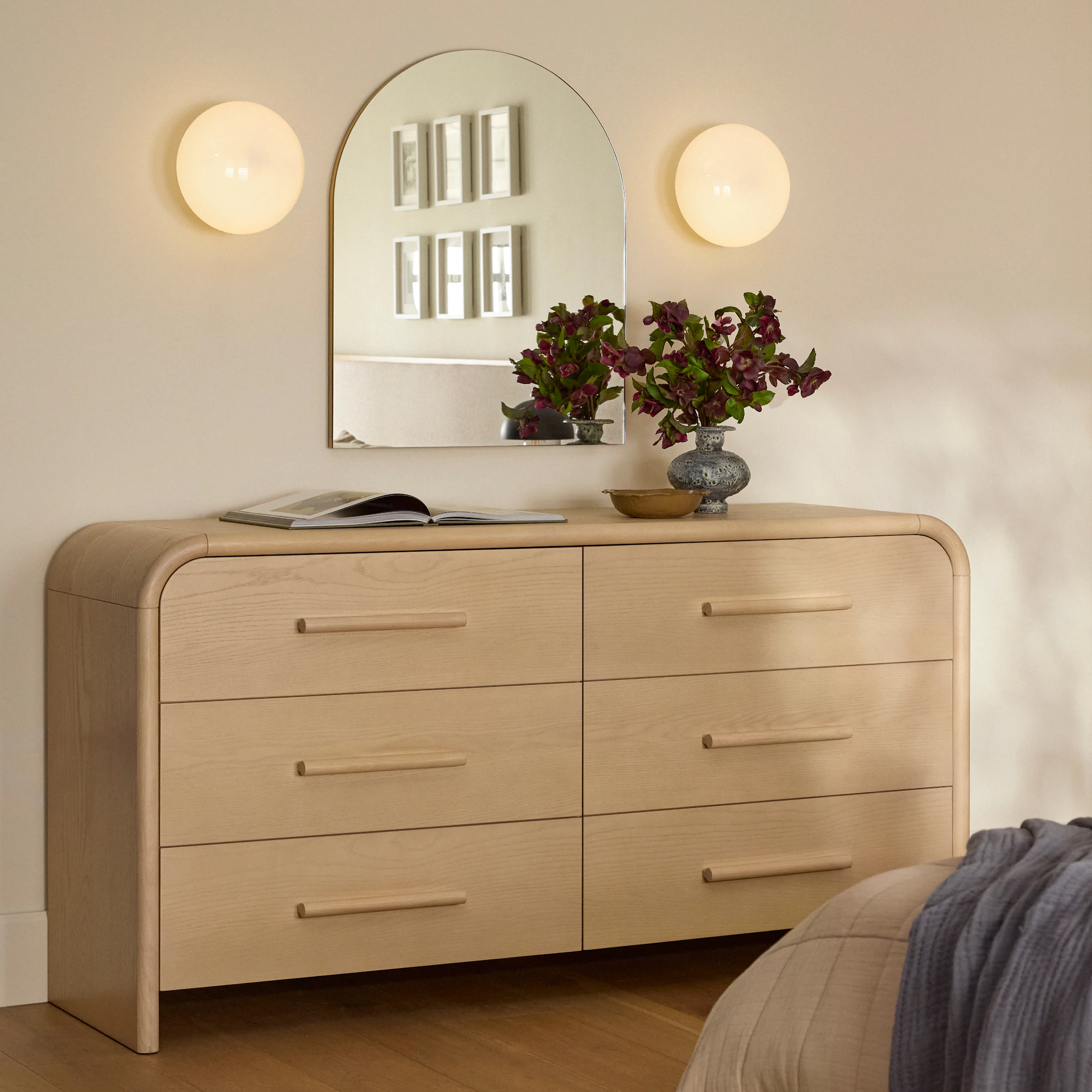 TỦ NGĂN CỬA HÀNG