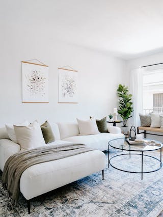 pdp-UGC-abisko-quartz-white-left-sectional-UGC-1-asset-desktop