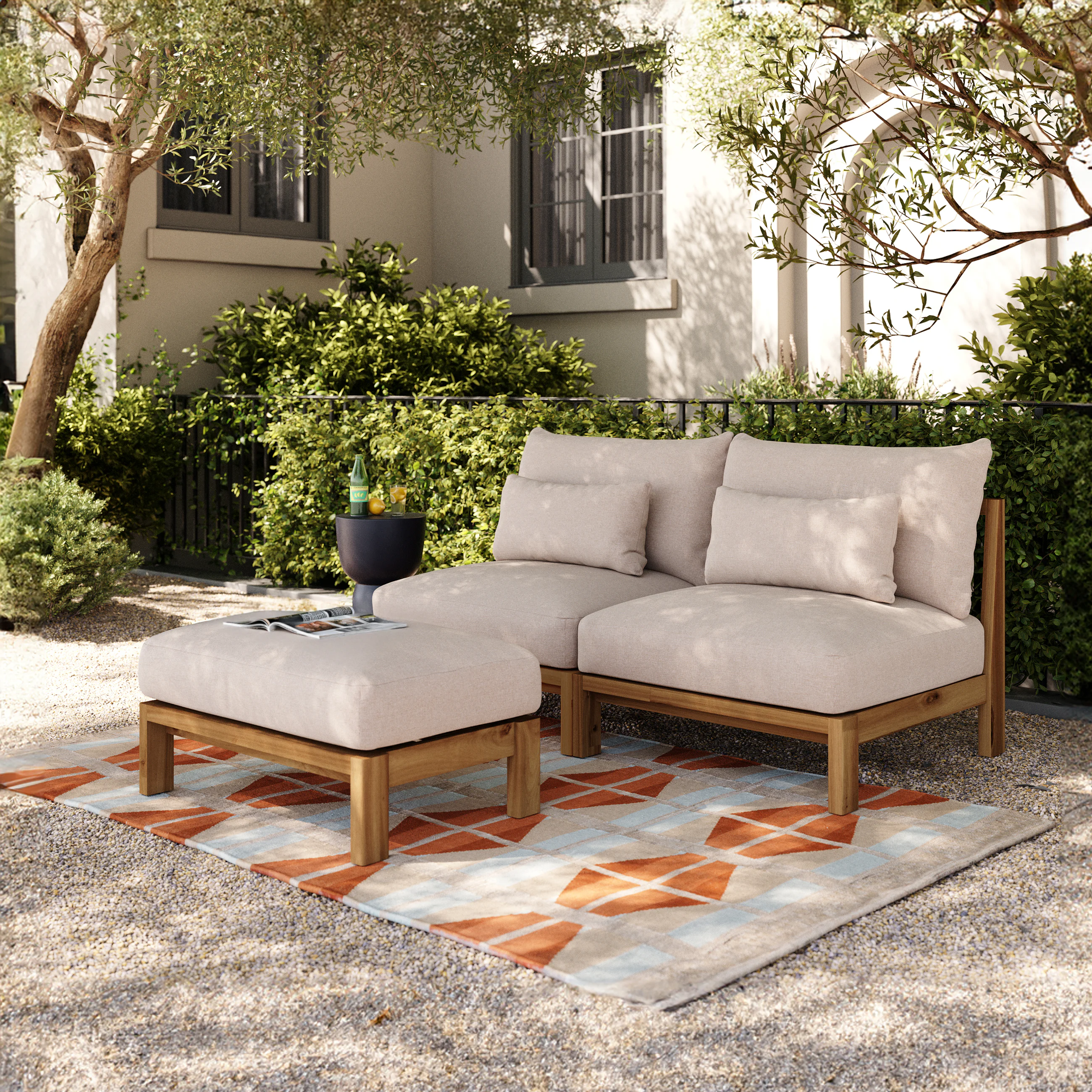 NGỒI DƯỚI NẮNG