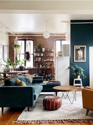 pdp-curated-ugc-sven-pacific-blue-right-sectional-sofa-ugc-2-asset