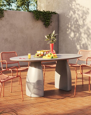 Whitney Table and Manna Chairs Outdoor 2023