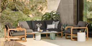 outdoor-2023-category-page-explore-asset-carousel-image-1-desktop