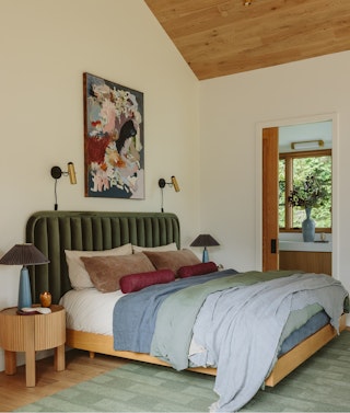 w41-hp-UGC-tiles-tile-2-asset-media