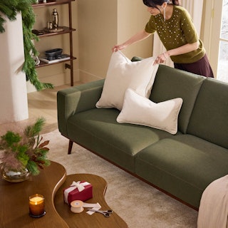 w49-holiday-livingroom-lp-mosaic-tile-1-asset-desktop