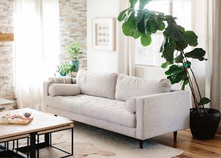 SEOPost-FabricvsLeather-AveStyles-01