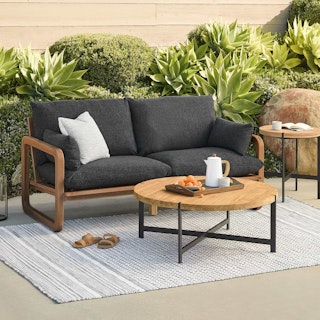 roomtour-a-relaxed-backyard-dining-area-merch-asset-3