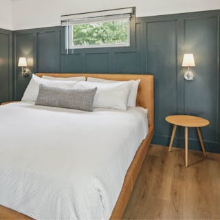 article-pro-case-study-simple-luxury-by-the-lake-gallery-3-asset-media
