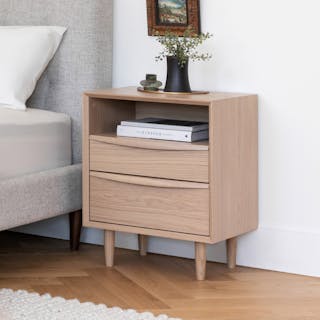 bedroom-lp-grid-nightstands-asset-desktop