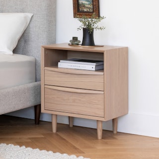 bedroom-lp-grid-nightstands-asset-desktop