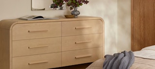 dressers-armoires-that-fit-hero-banner-asset-mobile