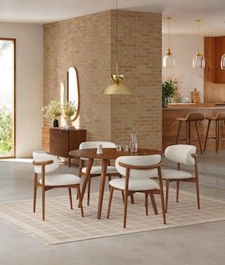 View The Compact And Classic room design
